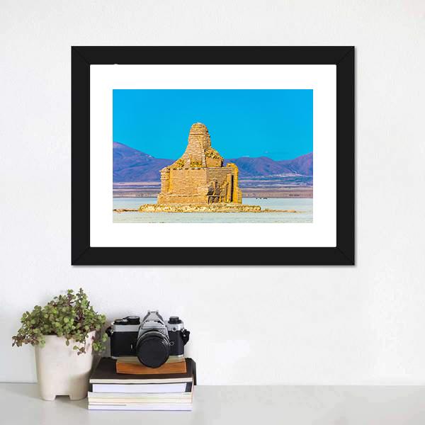 Brick Building Dakar Memorial Canvas Wall Art-1 Piece-Framed Print-20" x 16"-Tiaracle