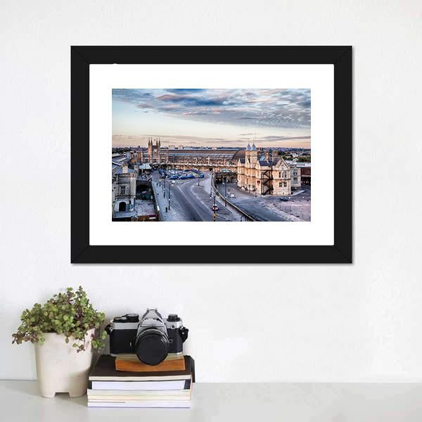 Bristol Station Square UK Canvas Wall Art-1 Piece-Framed Print-20" x 16"-Tiaracle