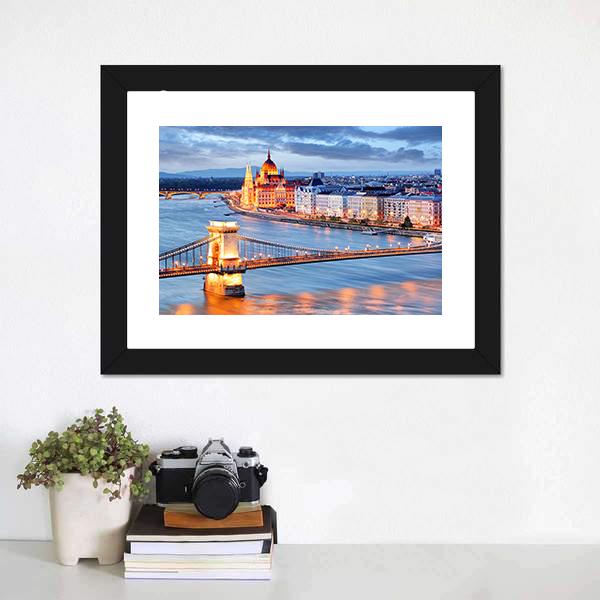 Budapest With Chain Bridge Canvas Wall Art-1 Piece-Framed Print-20" x 16"-Tiaracle
