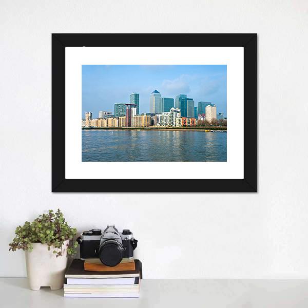 Canary Wharf UK Canvas Wall Art-1 Piece-Framed Print-20" x 16"-Tiaracle