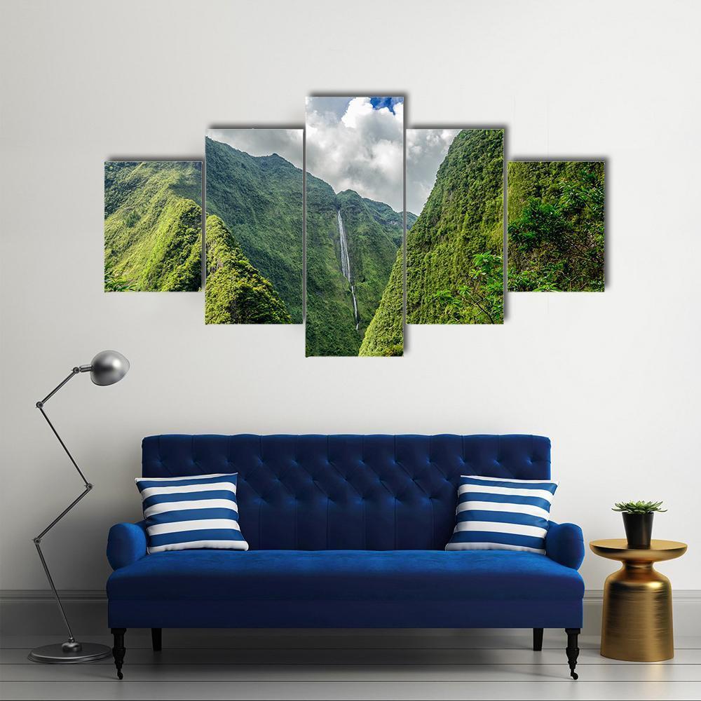 Cascade Blanche Canvas Wall Art-5 Star-Gallery Wrap-62" x 32"-Tiaracle