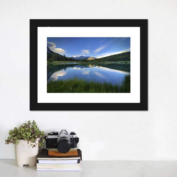 Cascade Ponds Canvas Wall Art-1 Piece-Framed Print-20" x 16"-Tiaracle