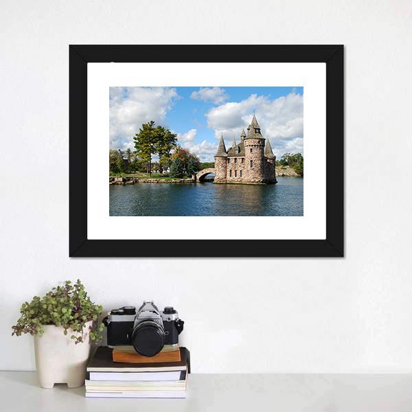 Castle On Heart Island Canvas Wall Art-1 Piece-Framed Print-20" x 16"-Tiaracle