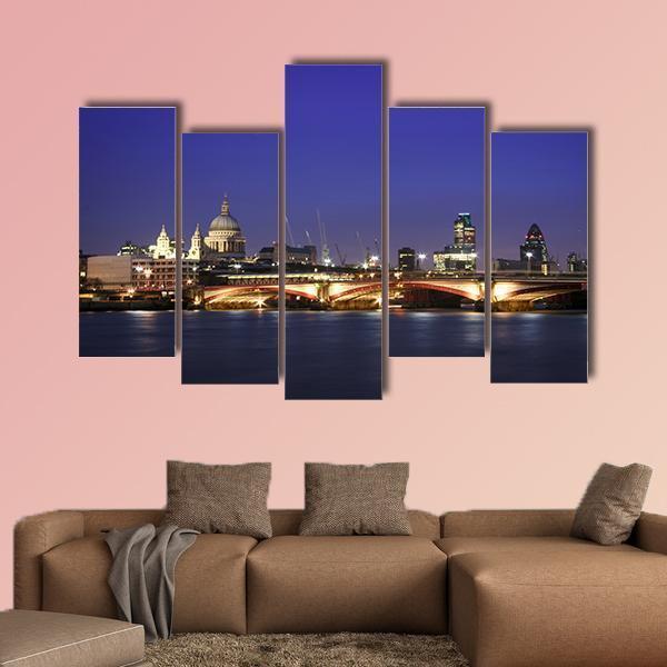 Central London At Night Canvas Wall Art-5 Pop-Gallery Wrap-47" x 32"-Tiaracle