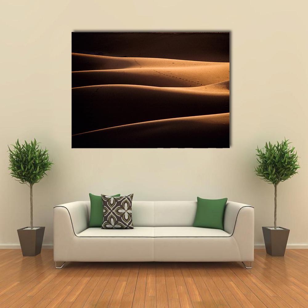 Chigaga Sand Dunes Canvas Wall Art-1 Piece-Gallery Wrap-48" x 32"-Tiaracle