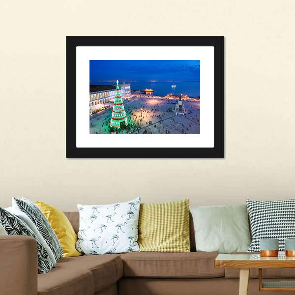 Christmas Tree At Twilight Canvas Wall Art-1 Piece-Framed Print-20" x 16"-Tiaracle