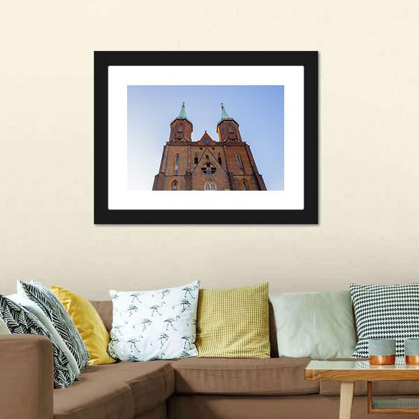 Church Of Virgin Mary Poland Canvas Wall Art-1 Piece-Framed Print-20" x 16"-Tiaracle