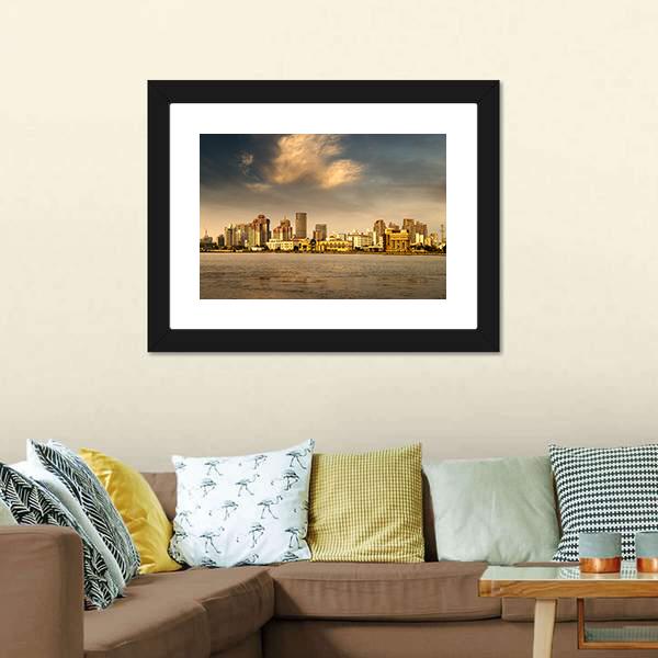 City In The Setting Sun Canvas Wall Art-1 Piece-Framed Print-20" x 16"-Tiaracle
