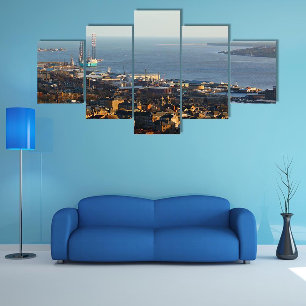 City Of Dundee Canvas Wall Art-5 Star-Gallery Wrap-62" x 32"-Tiaracle