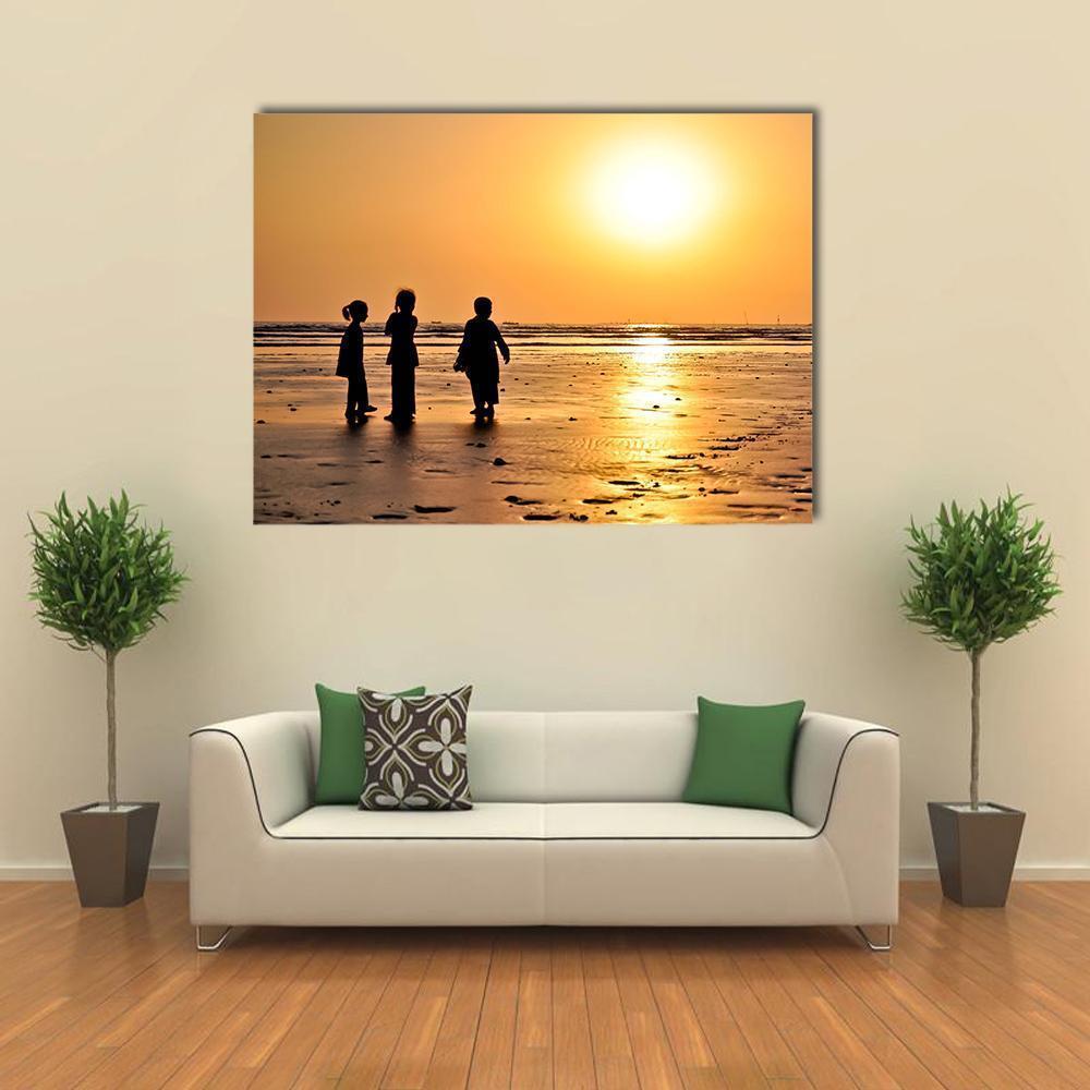 Clifton Beach Karachi Canvas Wall Art-1 Piece-Gallery Wrap-48" x 32"-Tiaracle