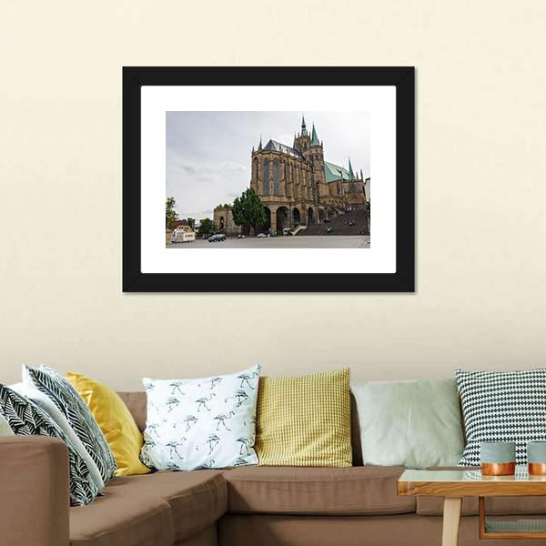 Collegiate Church Canvas Wall Art-1 Piece-Framed Print-20" x 16"-Tiaracle