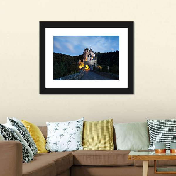 Eltz Castle Germany Canvas Wall Art-1 Piece-Framed Print-20" x 16"-Tiaracle