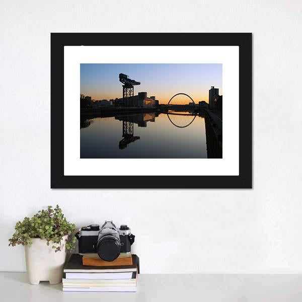 Finneston Crane & Clyde Arc Canvas Wall Art-1 Piece-Framed Print-20" x 16"-Tiaracle