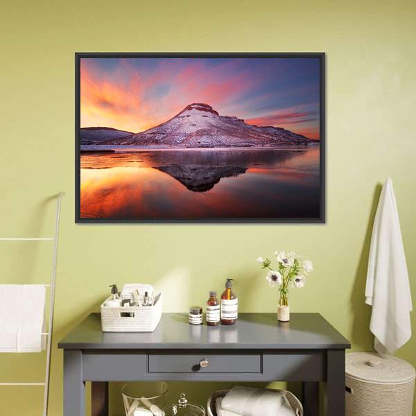 Flatiron Reservoir In Winter Canvas Wall Art-1 Piece-Floating Frame-24" x 16"-Tiaracle