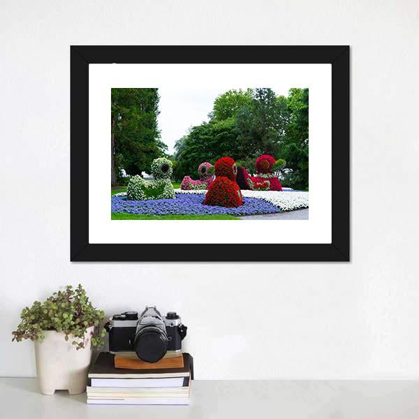 Floral Figures Of Ducks Canvas Wall Art-1 Piece-Framed Print-20" x 16"-Tiaracle