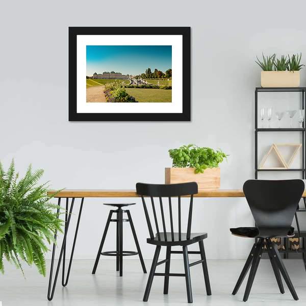 Fountain At Belvedere Garden Canvas Wall Art-3 Horizontal-Gallery Wrap-25" x 16"-Tiaracle