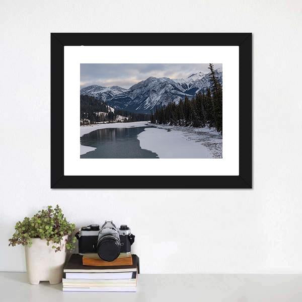 Frozen Maligne Lake Canvas Wall Art-1 Piece-Framed Print-20" x 16"-Tiaracle