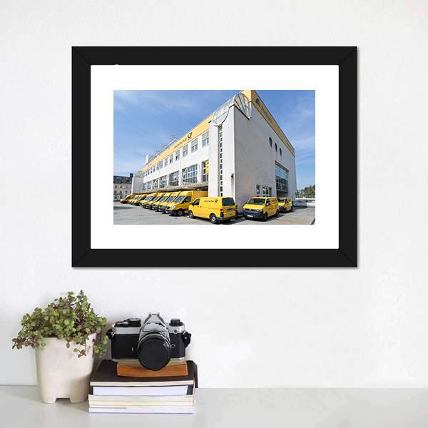 German Logistics Company Canvas Wall Art-1 Piece-Framed Print-20" x 16"-Tiaracle