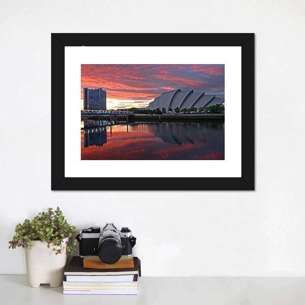 Glasgow Harbor District Canvas Wall Art-1 Piece-Framed Print-20" x 16"-Tiaracle