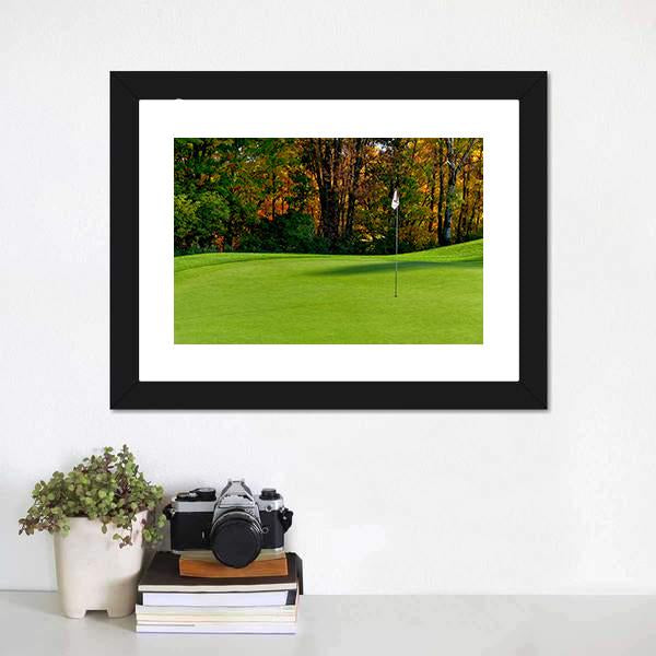 Golf Course Putting Green Canvas Wall Art-1 Piece-Framed Print-20&quot; x 16&quot;-Tiaracle