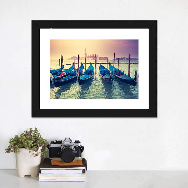 Gondolas At Sunset Canvas Wall Art-1 Piece-Framed Print-20" x 16"-Tiaracle