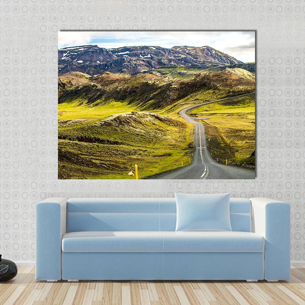 Green Mountain Road Canvas Wall Art-1 Piece-Gallery Wrap-48" x 32"-Tiaracle