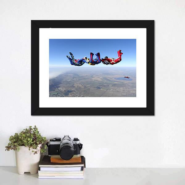 Group Of Paratroopers Canvas Wall Art-1 Piece-Framed Print-20" x 16"-Tiaracle
