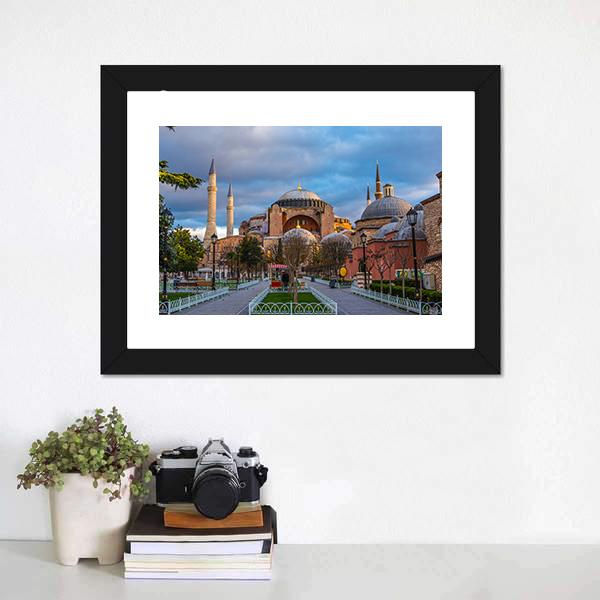 Hagia Sophia Mosque Istanbul Canvas Wall Art-1 Piece-Framed Print-20" x 16"-Tiaracle