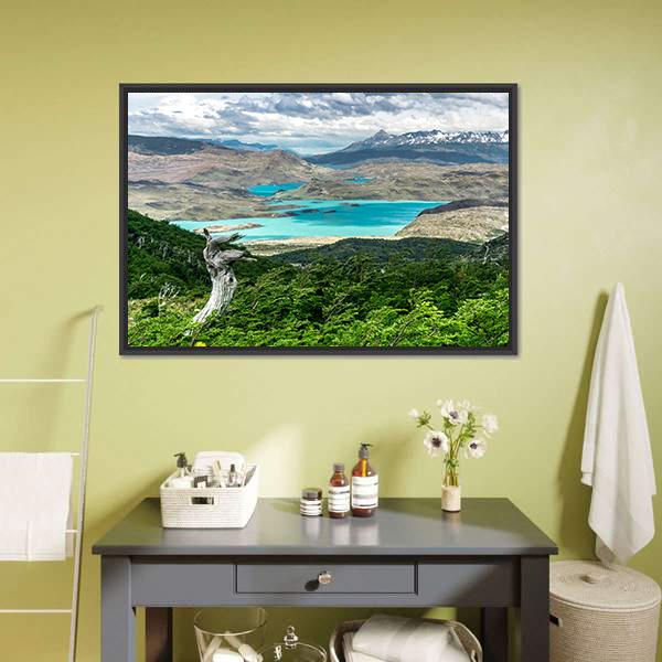Hiking To Britanico Canvas Wall Art-1 Piece-Floating Frame-24" x 16"-Tiaracle