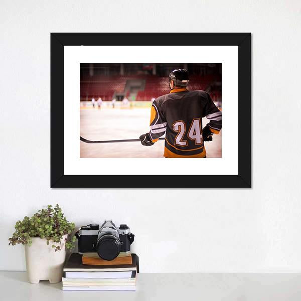 Hockey Player With Hockey Stick Canvas Wall Art-1 Piece-Framed Print-20" x 16"-Tiaracle