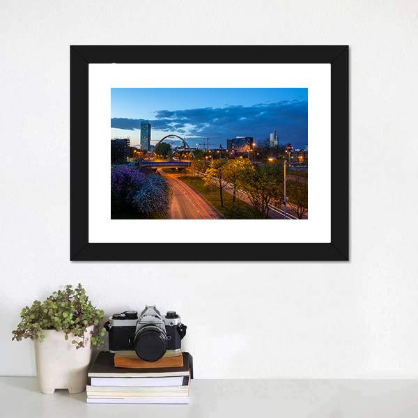 Hulme Arch Bridge Canvas Wall Art-1 Piece-Framed Print-20" x 16"-Tiaracle
