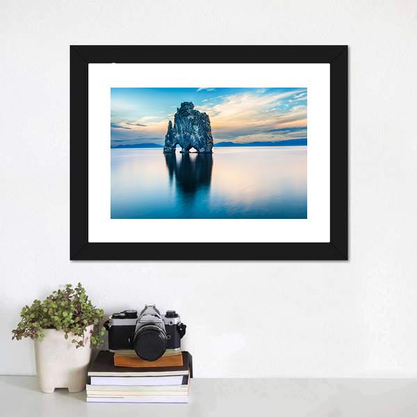 Hvitserkur Rock Canvas Wall Art-1 Piece-Framed Print-20" x 16"-Tiaracle