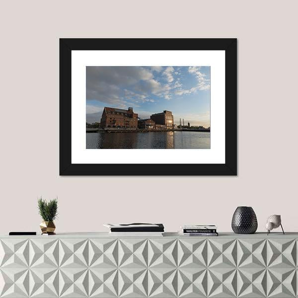 Inner Harbor Duisburg Canvas Wall Art-1 Piece-Framed Print-20" x 16"-Tiaracle