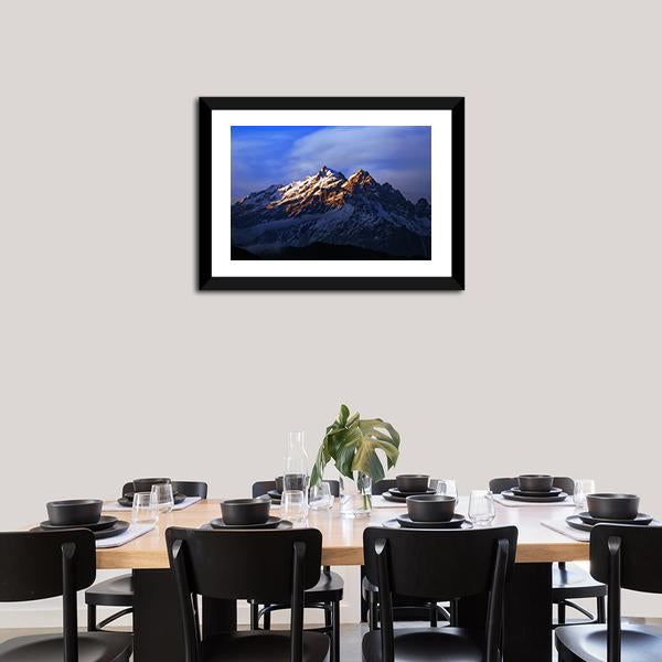 Kangchenjunga Close Up View Canvas Wall Art-1 Piece-Framed Print-20" x 16"-Tiaracle