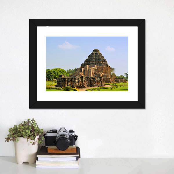 Konark Sun Temple Canvas Wall Art-1 Piece-Framed Print-20" x 16"-Tiaracle