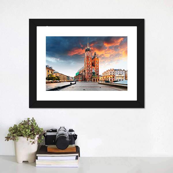 Krakow Old Town Canvas Wall Art-1 Piece-Framed Print-20" x 16"-Tiaracle