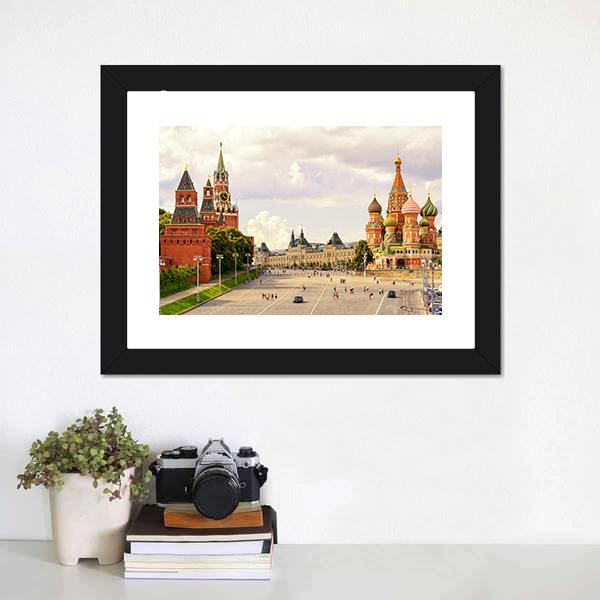 Kremlin &amp; Cathedral Of St Basil Canvas Wall Art-1 Piece-Framed Print-20" x 16"-Tiaracle