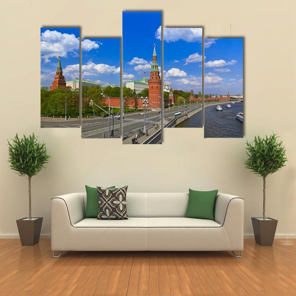 Kremlin In Moscow Canvas Wall Art-5 Pop-Gallery Wrap-47" x 32"-Tiaracle