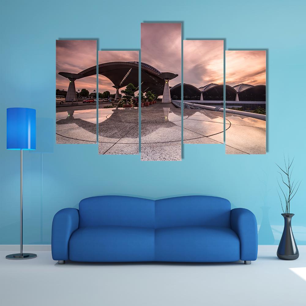 Kuala Lumpur International Airport Canvas Wall Art-5 Pop-Gallery Wrap-47" x 32"-Tiaracle