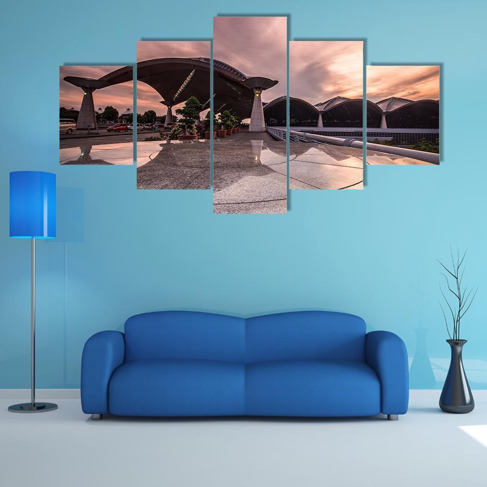 Kuala Lumpur International Airport Canvas Wall Art-5 Star-Gallery Wrap-62" x 32"-Tiaracle