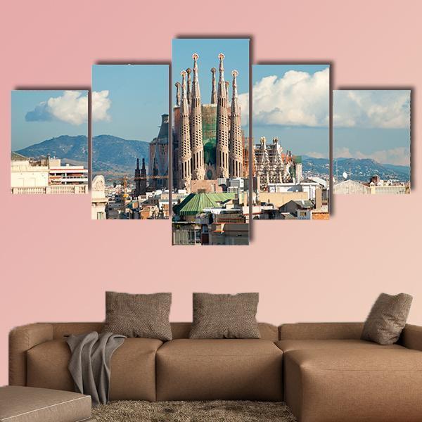 La Sagrada Familia Basilica Canvas Wall Art-5 Star-Gallery Wrap-62" x 32"-Tiaracle