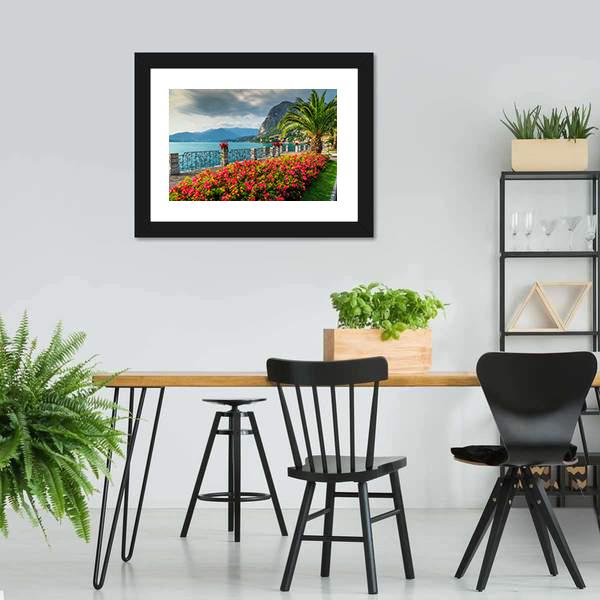 Lake Como In Italy Canvas Wall Art-3 Horizontal-Gallery Wrap-25" x 16"-Tiaracle