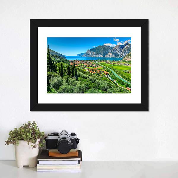 Lake Garda Canvas Wall Art-1 Piece-Framed Print-20" x 16"-Tiaracle