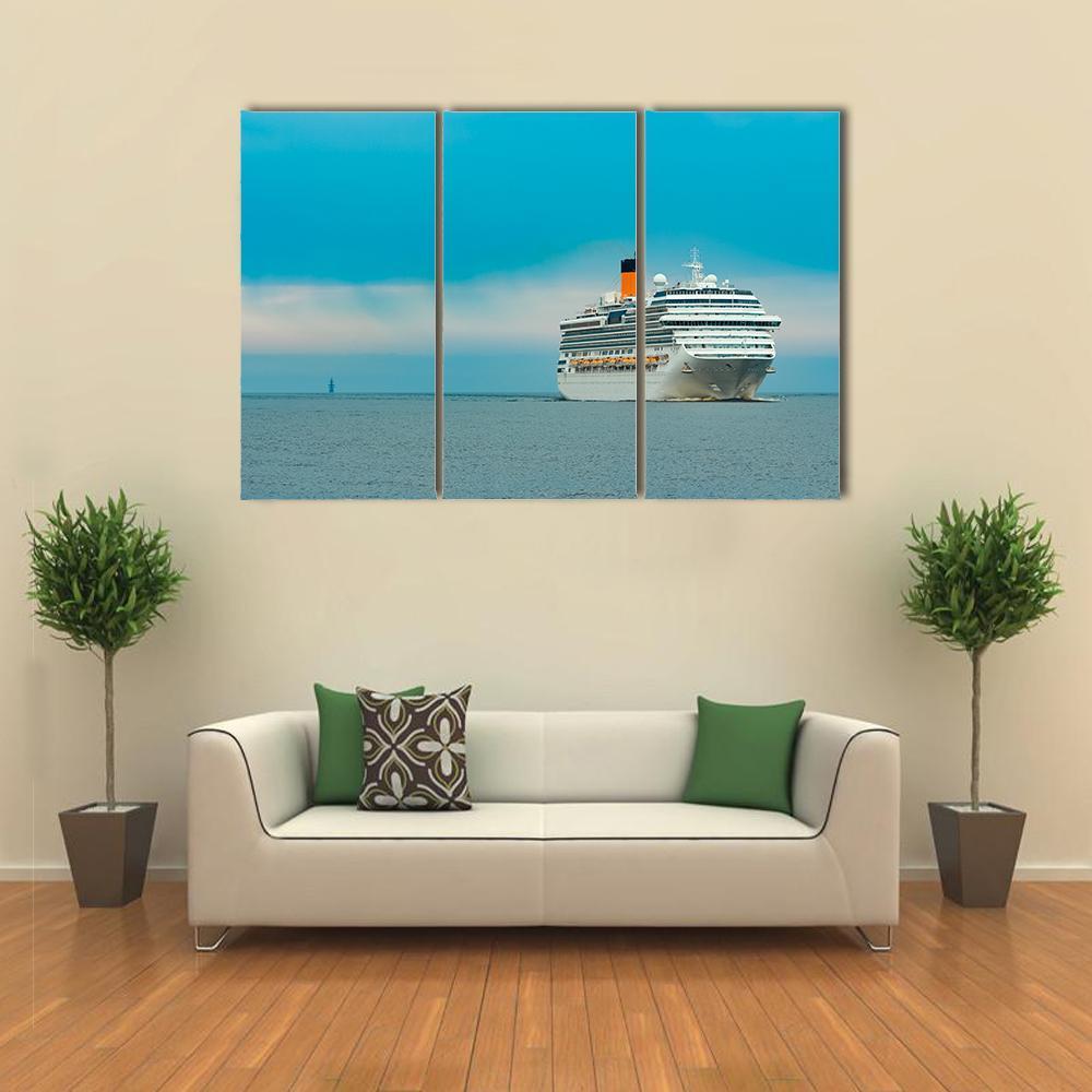 Large Royal Cruise Canvas Wall Art-3 Horizontal-Gallery Wrap-37" x 24"-Tiaracle