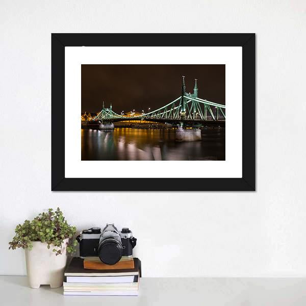 Liberty Bridge In Budapest Canvas Wall Art-1 Piece-Framed Print-20" x 16"-Tiaracle