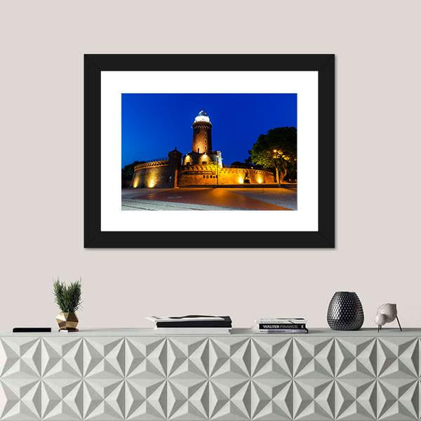 Lighthouse In Kolobrzeg Canvas Wall Art-1 Piece-Framed Print-20" x 16"-Tiaracle