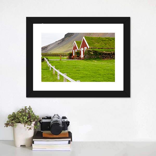 Little Houses In Iceland Canvas Wall Art-1 Piece-Framed Print-20" x 16"-Tiaracle