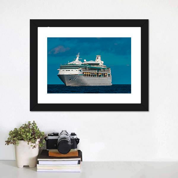 Luxury Cruise Liner Canvas Wall Art-1 Piece-Framed Print-20" x 16"-Tiaracle