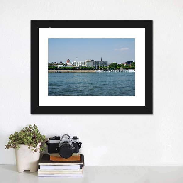 Luxury Hilton Hotel Canvas Wall Art-1 Piece-Framed Print-20" x 16"-Tiaracle