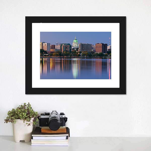 Madison Skyline Canvas Wall Art-1 Piece-Framed Print-20" x 16"-Tiaracle